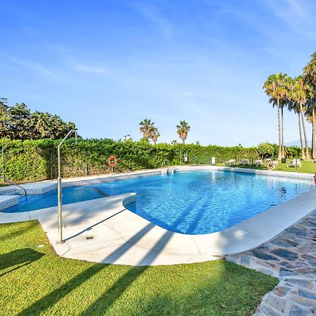 Modern Beach Apartment Romana Playa 723 In Marbella, Elviria Bagian luar foto