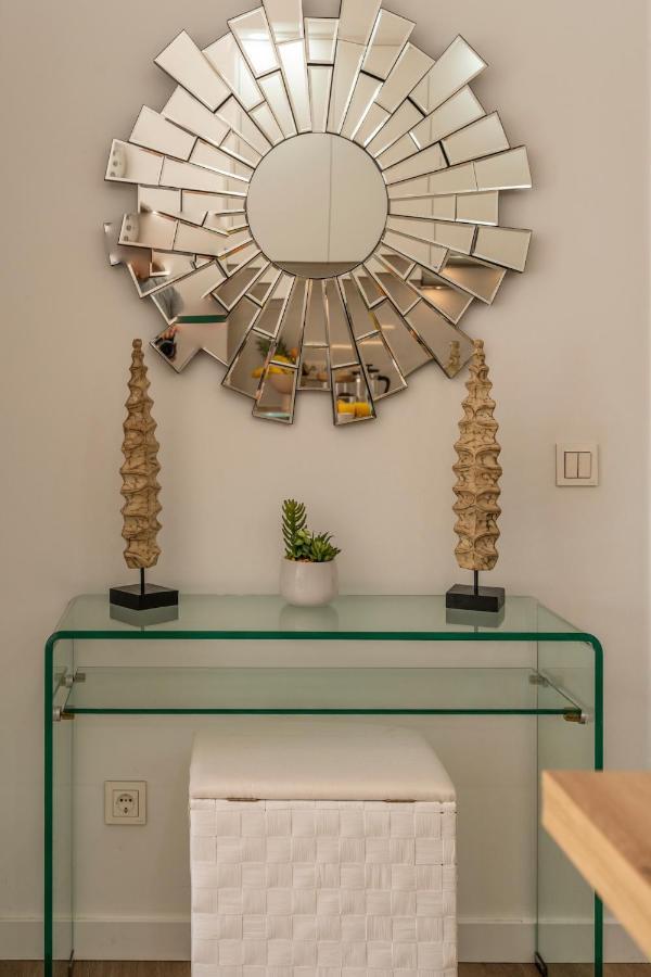 Modern Beach Apartment Romana Playa 723 In Marbella, Elviria Bagian luar foto