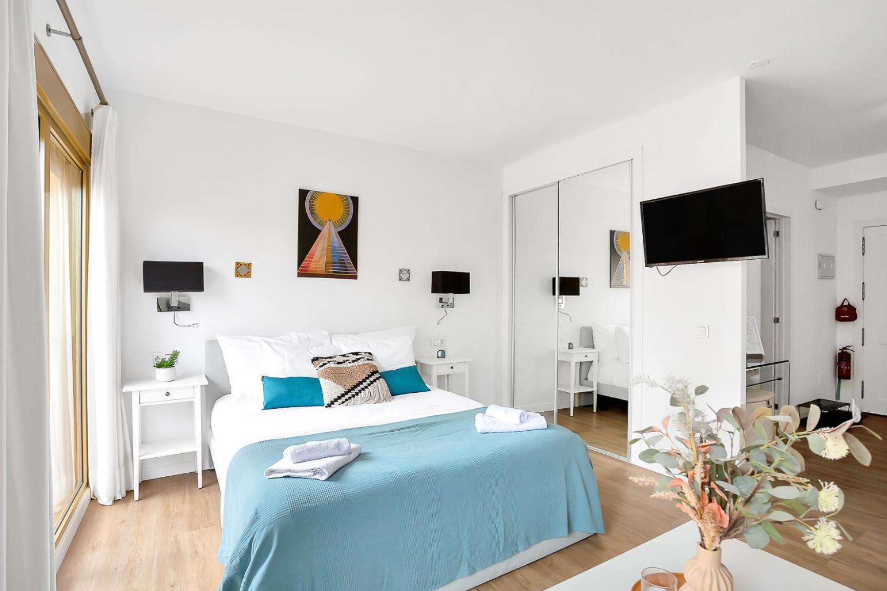 Modern Beach Apartment Romana Playa 723 In Marbella, Elviria Bagian luar foto
