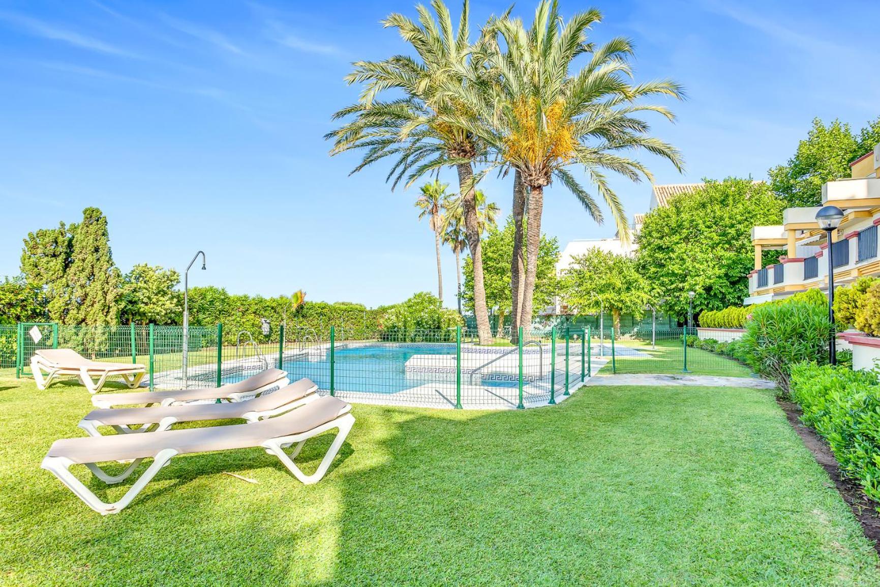 Modern Beach Apartment Romana Playa 723 In Marbella, Elviria Bagian luar foto